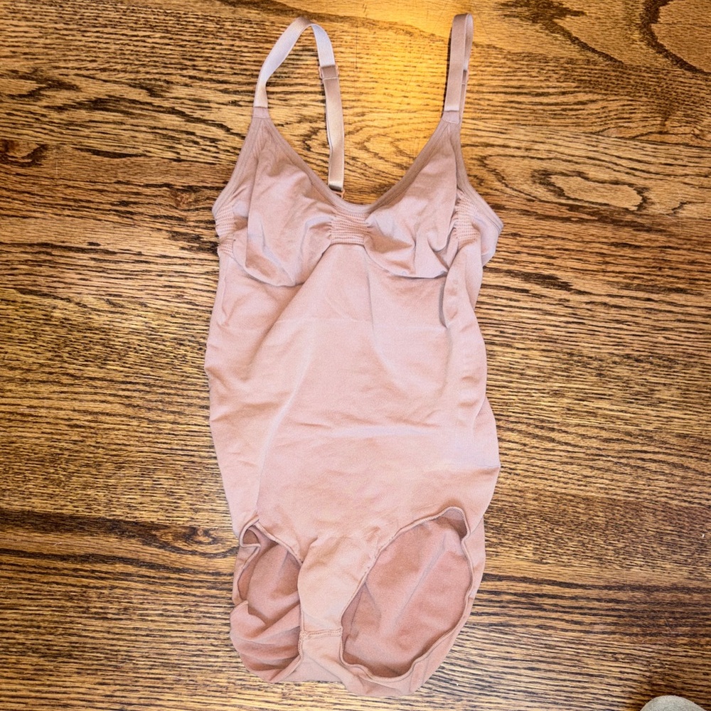 Seamless Light Blush Shapewear Bodysuit